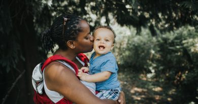 How Old Should My Baby Be To Go Hiking?